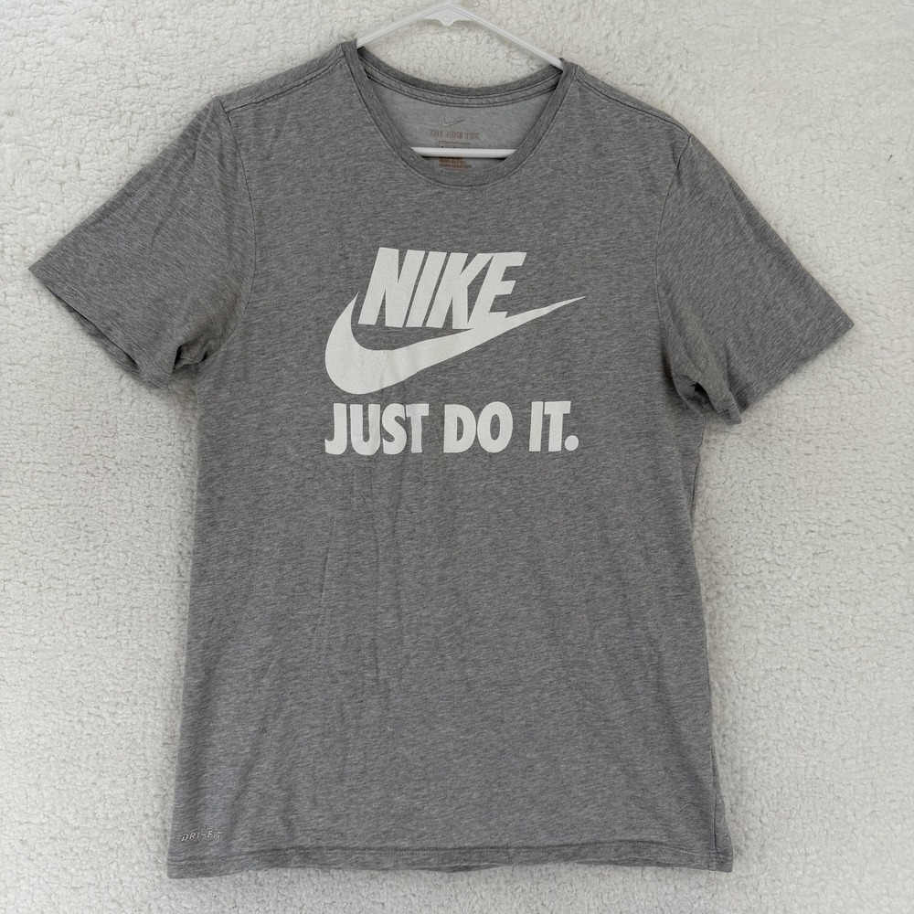 Nike Shirt Mens Medium Gray Just Do It Swoosh Logo Dri-Fit Graphic The Nike Tee‎